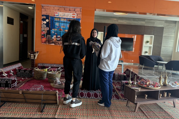 The Female Hostel Organizes a Hag Al Laila Celebration _10