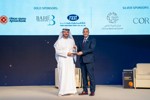 تحت رعاية سمو الشيخ عمار بن حميد النعيمي مؤتمر خريجي جامعة عجمان الأول يفتح آفاق الشراكة ويُرسّخ دور الخريجين في خدمة المجتمع