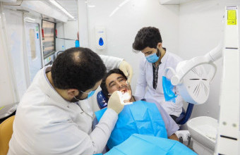 عيادة جامعة عجمان المتنقلة لطب الأسنان تقدم خدماتها لـ 257 مراجع خلال الفصل الدراسي الأول