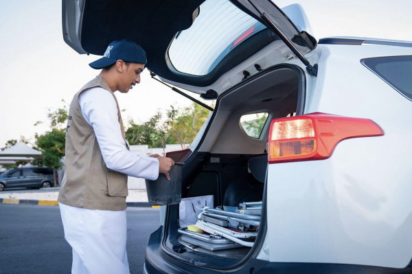 طلاب كلية القانون يقدمون مبادرة بيئية رائعة في حديقة العلم