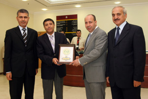 Ajman University showcases its e-learning experience to Arab Universities