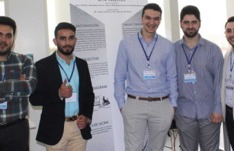 طلاب الجامعة يحصدون جائزة أفضل بحث في المؤتمر التاسع لـ IEEE