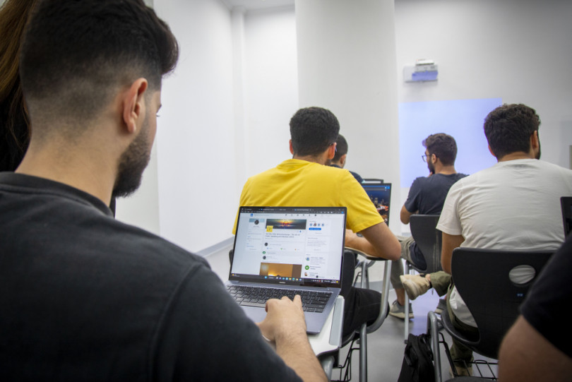 How to Build a Digital Marketing Career After Completing a Micro-Masters