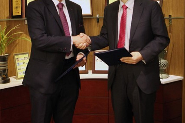 جامعة عجمان توقع مذكرات تفاهم مع ثلاث جامعات كورية لدعم البحث العلمي وتبادل الخبرات