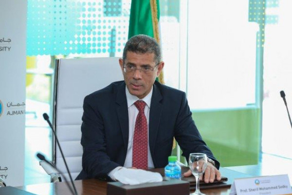 مذكرة تفاهم بين جامعة عجمان ومدينة زويل للعلوم والتكنولوجيا