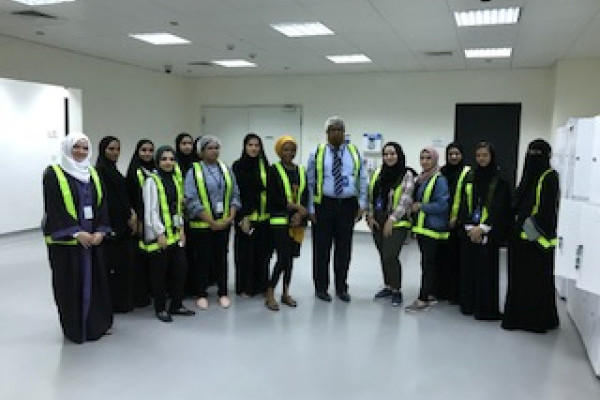 AU Marketing and Management Students Visit PEPSI™ Factory in DIP – Dubai