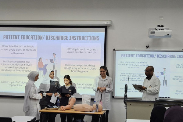 Pharmacy and Nursing Students Collaborate on Pneumonia Case in Interprofessional Education Activity