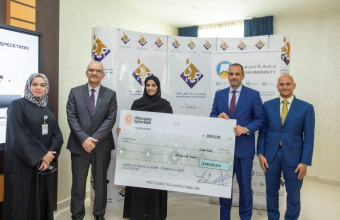 مؤسسة حميد الخيرية تدعم الطلبة المتعثرين بجامعة عجمان بمبلغ 600 ألف درهم