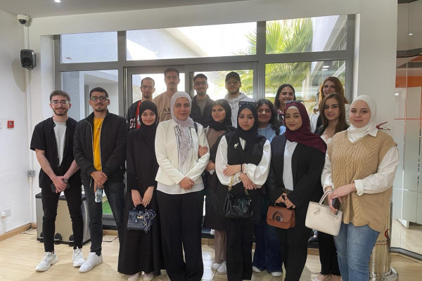 Dubai Media Hosts Mass Communication Students