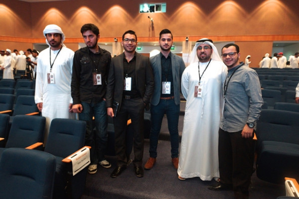 المجلس الطلابي بجامعة عجمان يشارك في ملتقى 