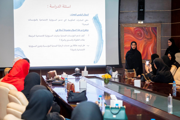 Senior Sociology Students at Ajman University Present Their Graduation Projects