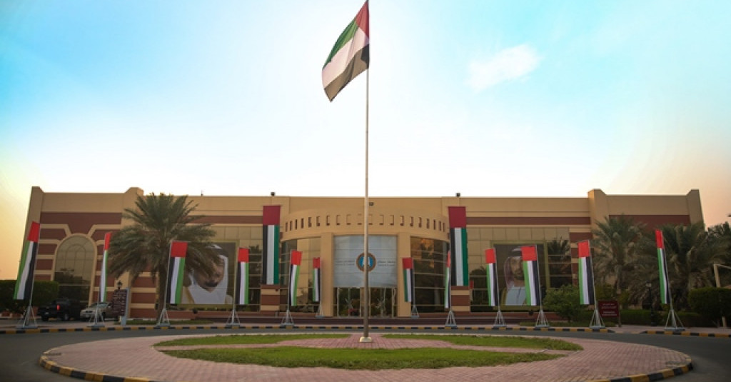 قرينة حاكم عجمان تشهد تخريج 630 طالبة من الجامعة