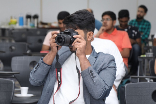 Workshop at AU by Nikon: Learn Photography. Techniques and Applications