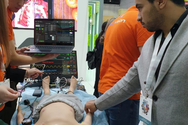 AU CoM team visits Arab Health and meets the new Simulators in town