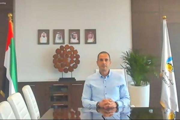 طلبة جامعة عجمان يتنافسون علميًا في زمن الكورونا ببحوث حول التعلم الذكي ونظم الطوارئ لمرضى القلب