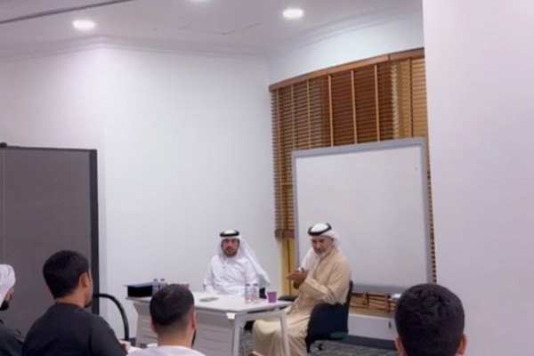 كلية القانون تعقد محاضرة حول التحقيقات الجنائية ودور الأدلة في تكوين القناعة القضائية