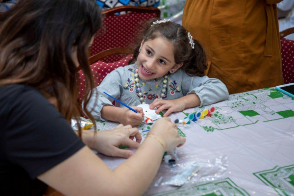 طلبة جامعة عجمان يحتفلون بالأيتام