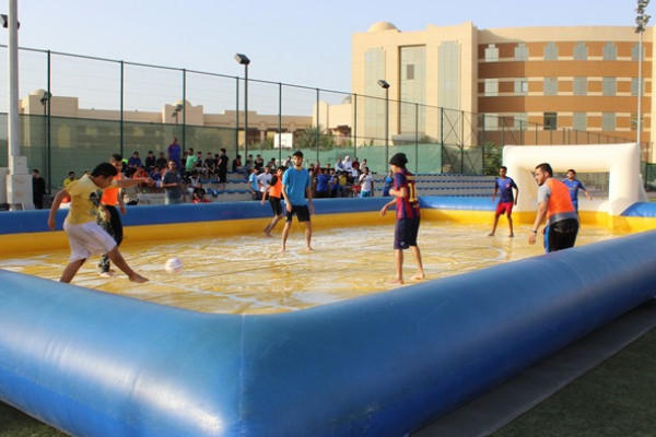 جامعة عجمان تنظم مهرجان الربيع للطلبة والطالبات