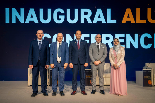 تحت رعاية سمو الشيخ عمار بن حميد النعيمي مؤتمر خريجي جامعة عجمان الأول يفتح آفاق الشراكة ويُرسّخ دور الخريجين في خدمة المجتمع