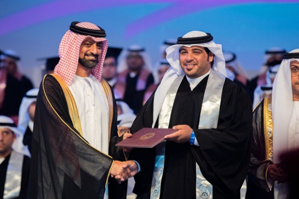 حاكم عجمان يشهد حفل تخريج الدفعة الـ 24 من جامعة عجمان تحت شعار 