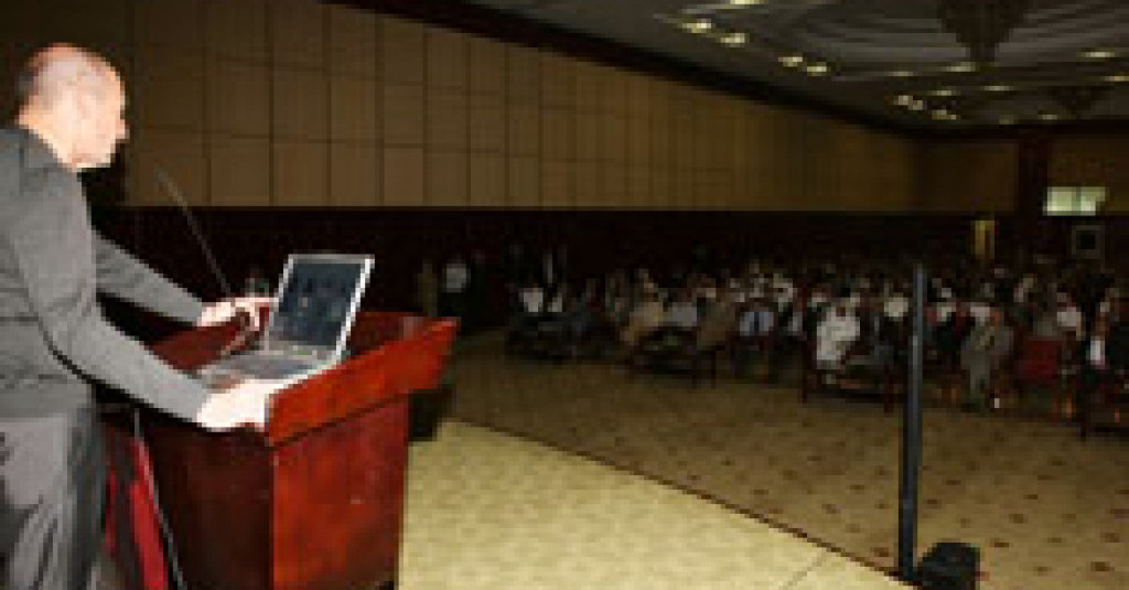 محاضرة للمهندس المعماري العالمي ريم كولهاس في جامعة عجمان هي الأولى من نوعها في الجامعات العربية