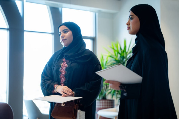 طلبة كلية القانون بجامعة عجمان في زيارة ميدانية إلى دائرة الشؤون القانونية في عجمان