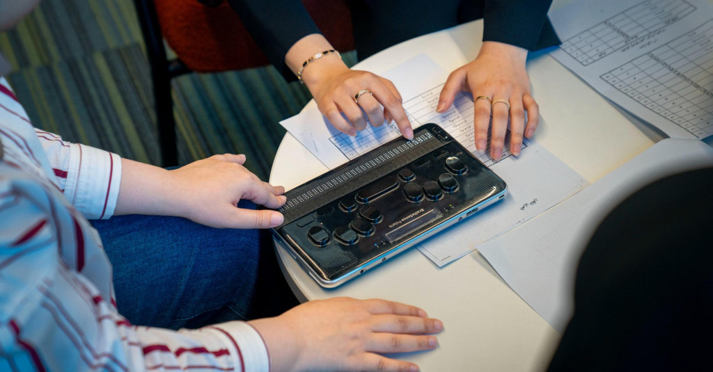 Ajman University’s Center for Inclusive Learning Organizes Training Program on “Basics of Braille”