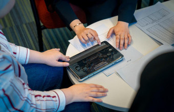 Ajman University’s Center for Inclusive Learning Organizes Training Program on “Basics of Braille”