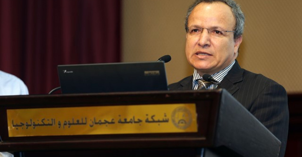 استعراض بحوث علمية متميزة خلال المؤتمر الطلابي العاشر