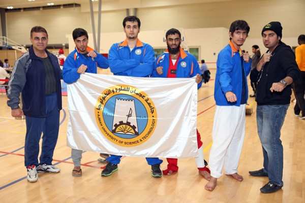 جامعة عجمان تقصي جامعة الشارقة في كرة القدم وتحرز فضيتان وبرونزيتان في التايكواندو