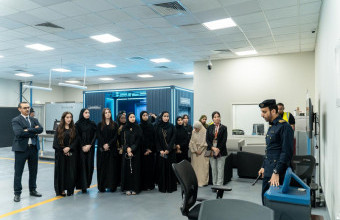 زيارة ميدانية لطلبة كلية القانون إلى دائرة الميناء والجمارك في عجمان