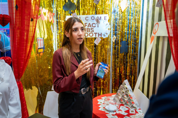 جامعة عجمان تطلق معرض الأندية الطلابية 2025 بمشاركة أكثر من 120 نادياً