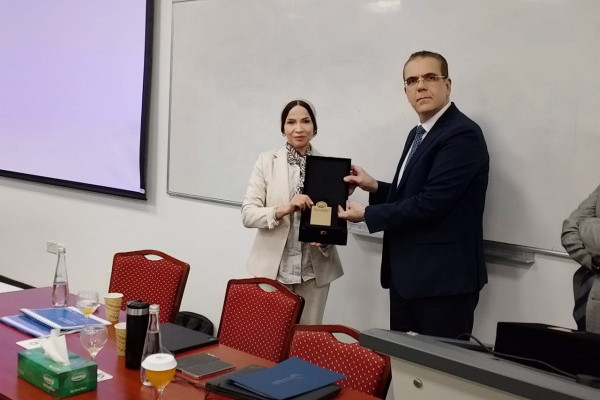 كلية القانون بجامعة عجمان تنظم ورشة تدريبية حول إجراءات التقاضي في الدعاوى المدنية بالتعاون مع مكتب التميمي ومشاركوه