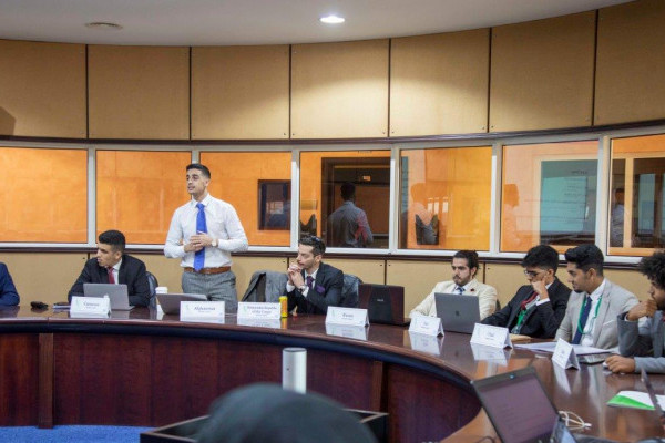 طلبة جامعة عجمان سفراء في نموذج الأمم المتحدة