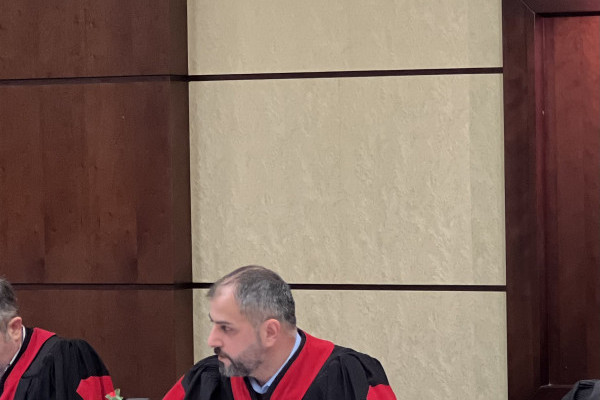 مناقشة أول رسالة دكتوراة في تخصص القانون المدني للطالبة / ياسمين علي قره