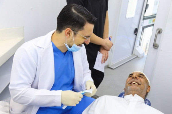 AU Mobile Dental Clinic Offers Services Across the Emirates