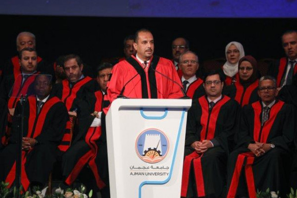 حاكم عجمان يشهد حفل تخريج الفوج الأول من دفعة 
