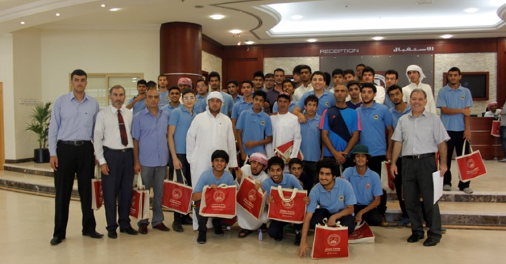 جامعة عجمان تستقبل طلاب وطالبات مدرسة عجمان الخاصة