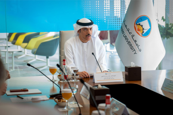 كلية القانون تعقد اجتماع المجلس الاستشاري لتعزيز التعاون مع القيادات القانونية والقضائية