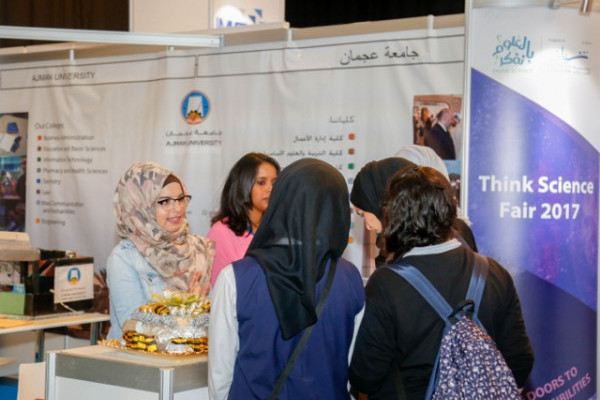 AU Student Recruitment Team Participates in School Fairs