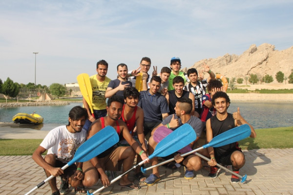 رحلة لطلاب جامعة عجمان إلى حديقة مغامرات الوادي بالعين