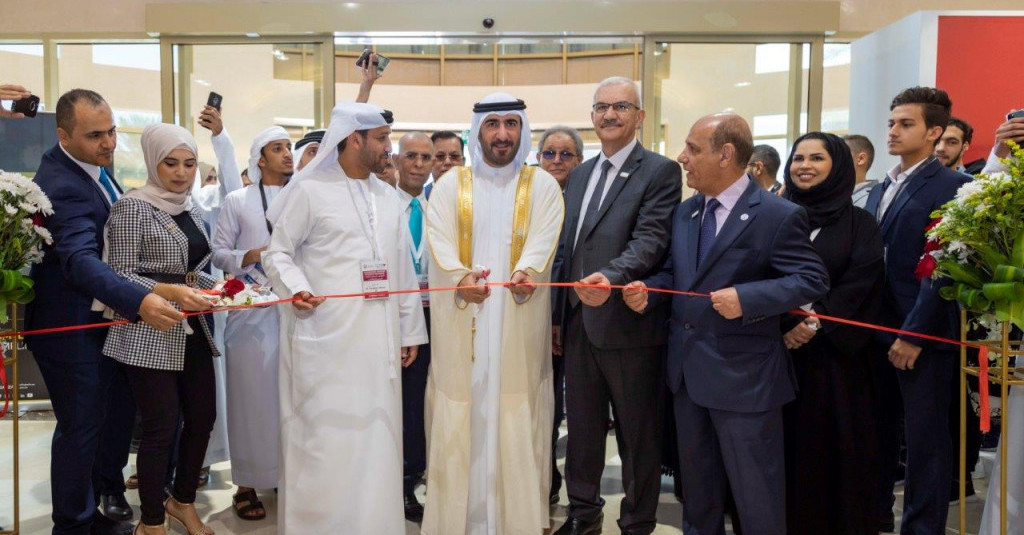 ماجد النعيمي يفتتح المؤتمر الدولي الرابع للصيدلة والطب في جامعة عجمان