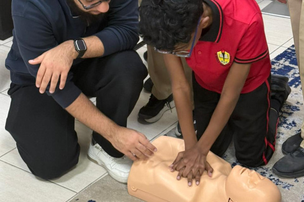 AU First Aid Club Delivers Hands-On CPR Workshop for Students at Al Shola American Private School