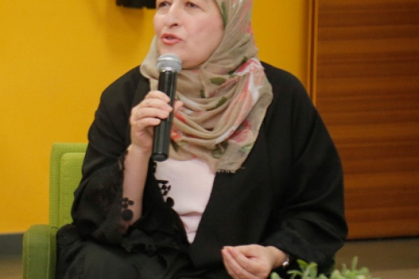 AU Chancellor Enjoys Suhoor with Hostel Residents