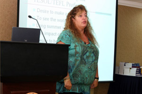 حضور 235 من مدرسي اللغة الإنجليزية لمؤتمر 