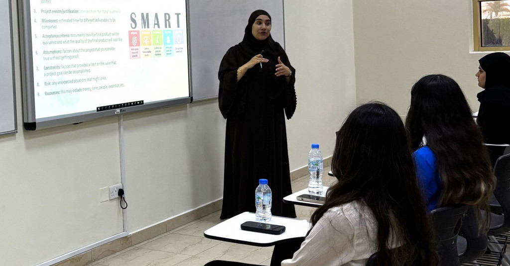 Students from the College of Business Administration Explore Project Management Skills