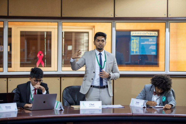 AU Students Debate World Hot Issues at Model UN