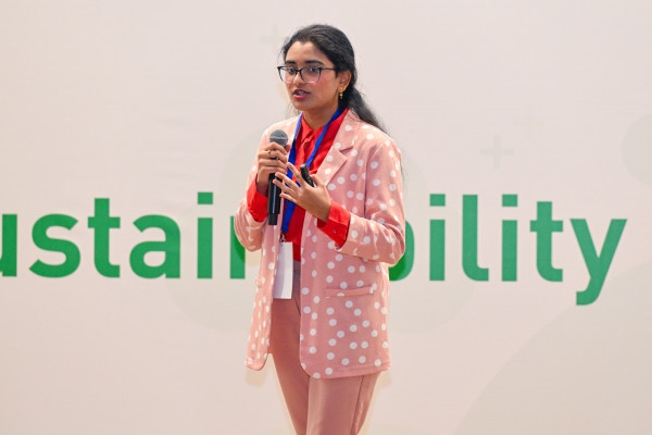 Ajman University Students Participate in the Youth Sustainability Leaders Symposium at Khalifa University