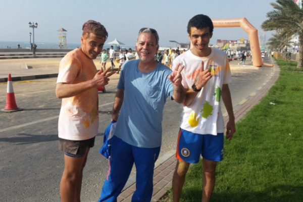 AU Students Participate in “Paint Run Ajman”