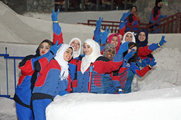 يوم ترفيهي للطالبات في سكي دبي